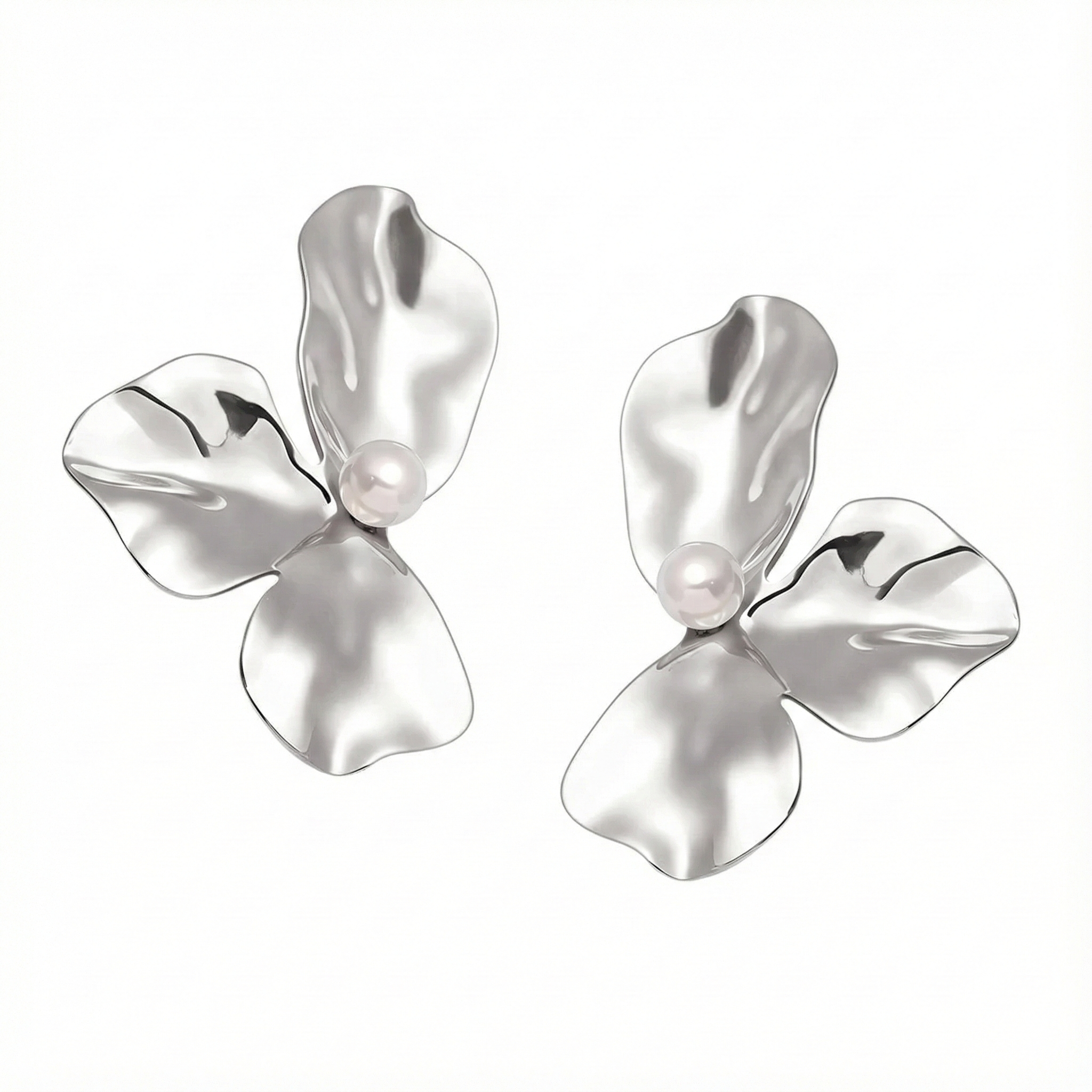 The Luna Petal Earrings – 18K Gold Plated