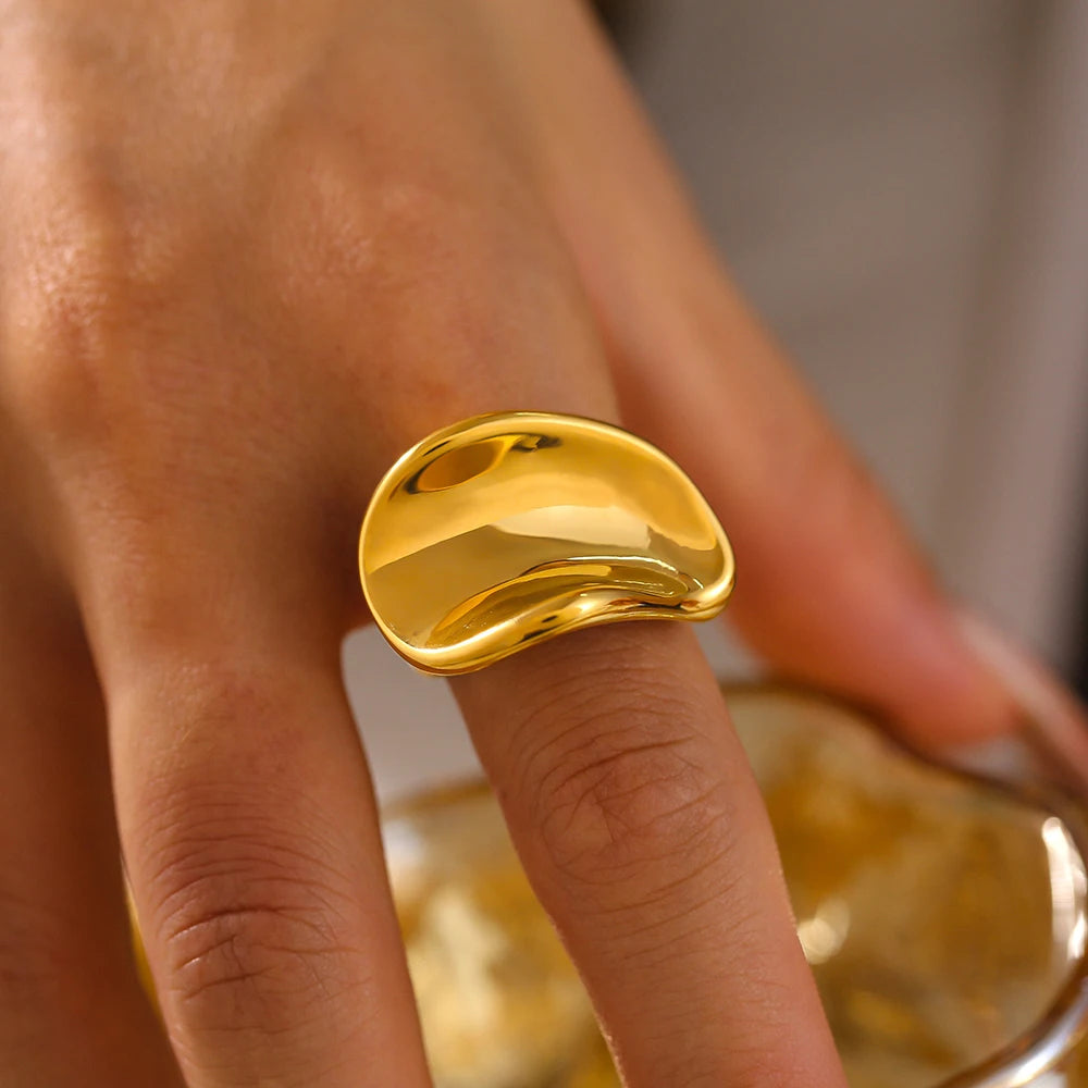 Mizu Organic Cocktail Ring – 18K Gold Plated Stainless Steel