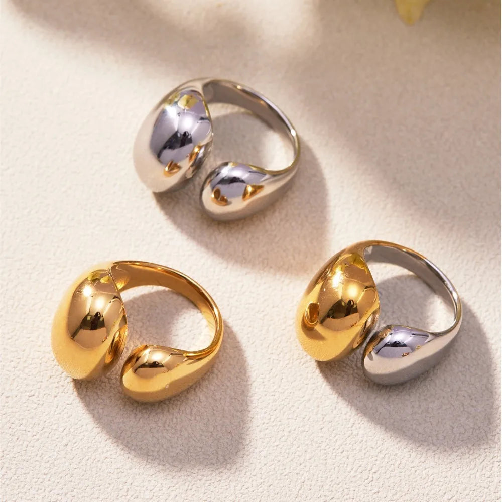 Auric Curve Ring – 18K Gold Plated Stainless Steel Sculpted Ring